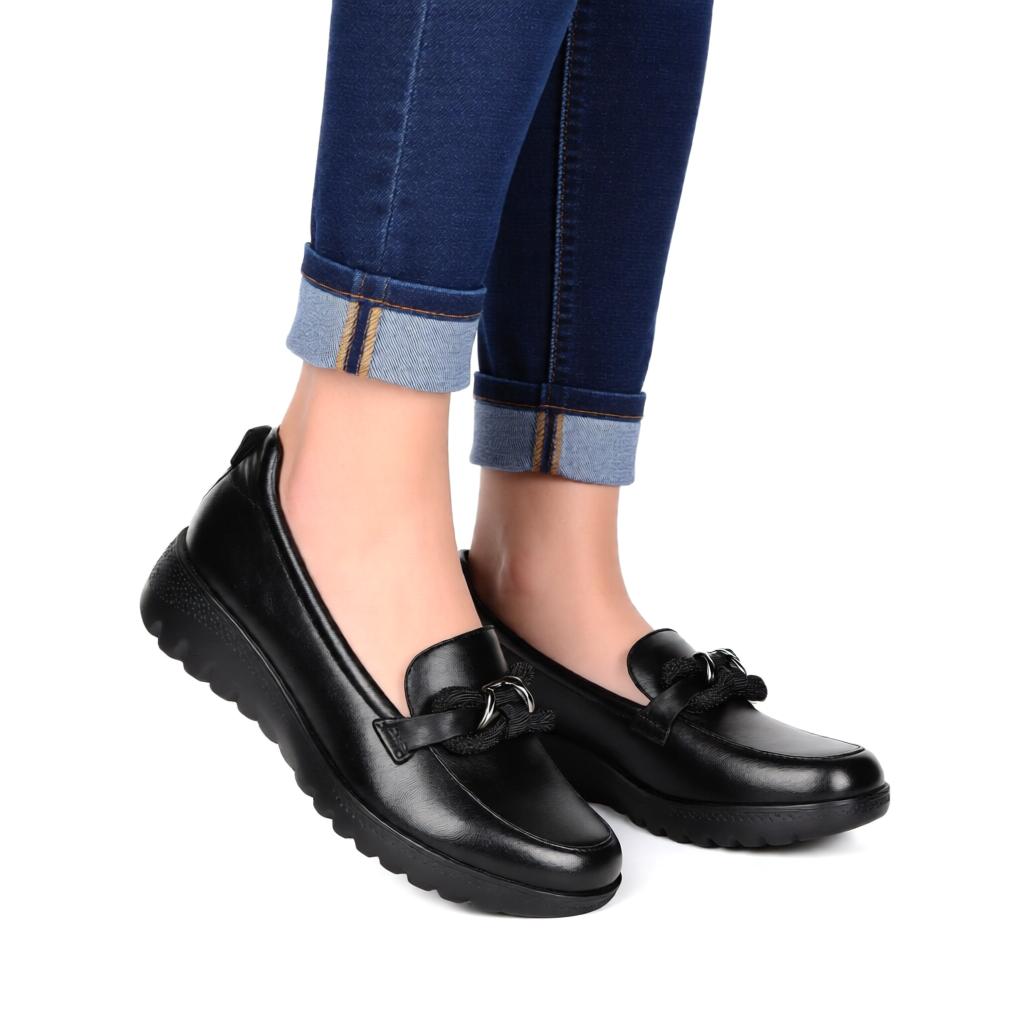 nanook mocassina invernale da donna nera con zeppa leggera